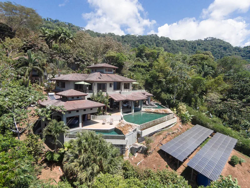5 bed Single Family Homes For Sale in Dominical, Puntarenas - 1