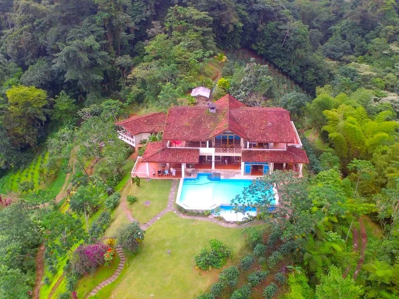 8 bed Single Family Homes For Sale in Dominical, Puntarenas - 1