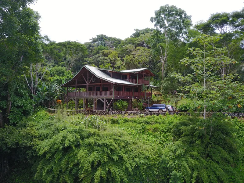 14 bed Hotel / Leisure For Sale in Dominical, Puntarenas - 1