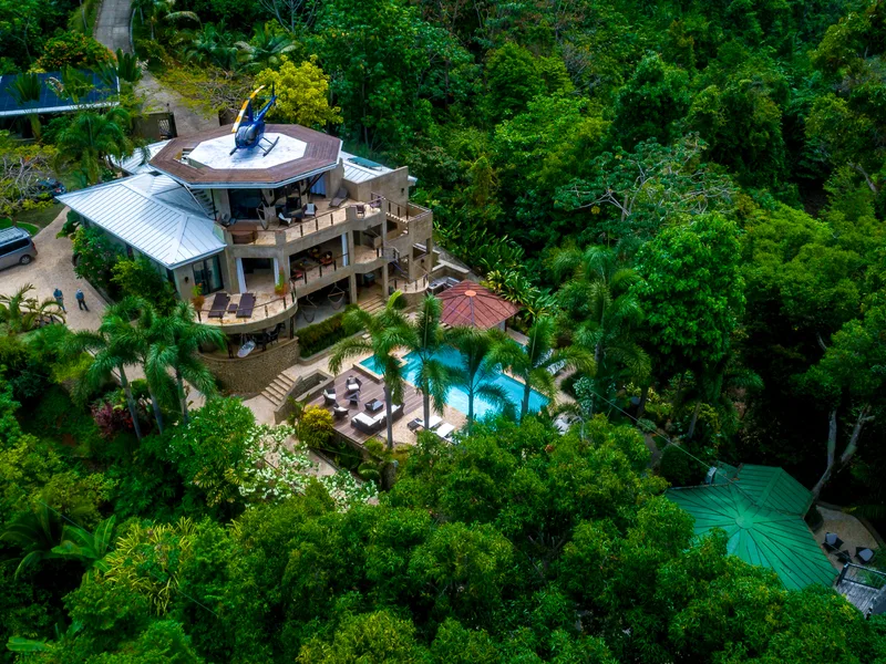 8 bed Hotel / Leisure For Sale in Dominical, Puntarenas - 1