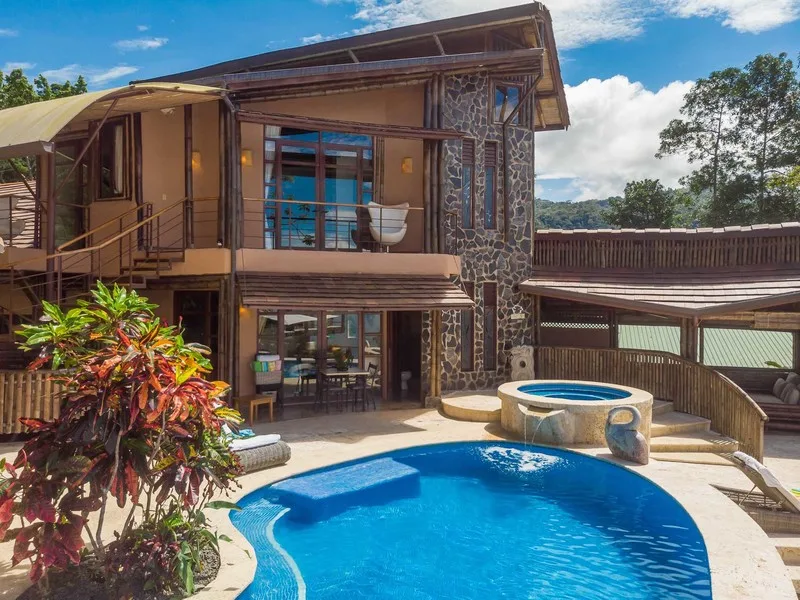 6 bed Single Family Homes For Sale in Dominical, Puntarenas - 1