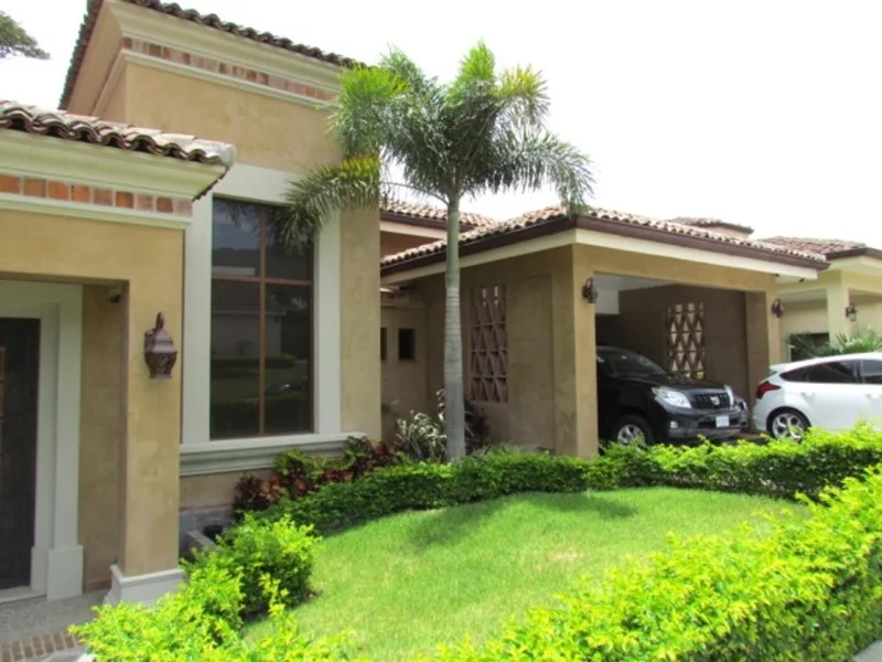 4 bed Single Family Homes For Sale in Santa Ana, San Jose - 1