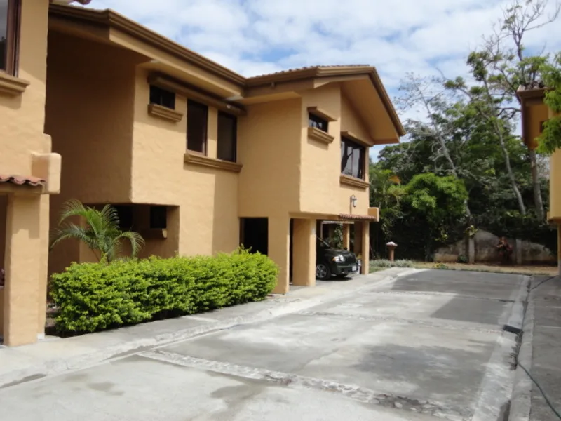 4 bed Single Family Homes For Sale in Santa Ana, San Jose - 1