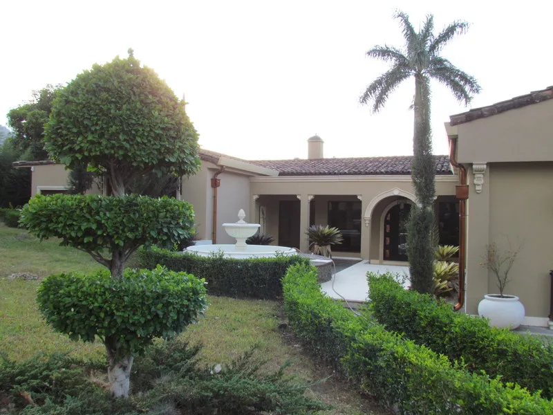 5 bed Single Family Homes For Sale in Santa Ana, San Jose - 1